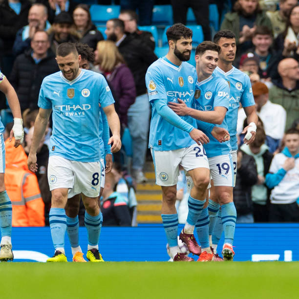 年足球工作 年足球工作