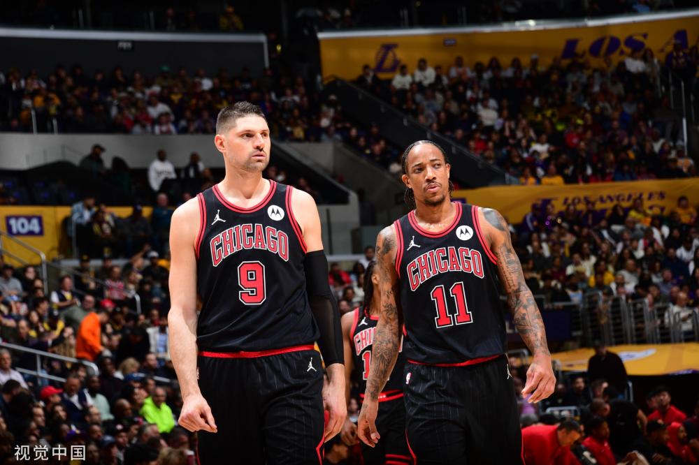 現出了超乎 現出了超乎