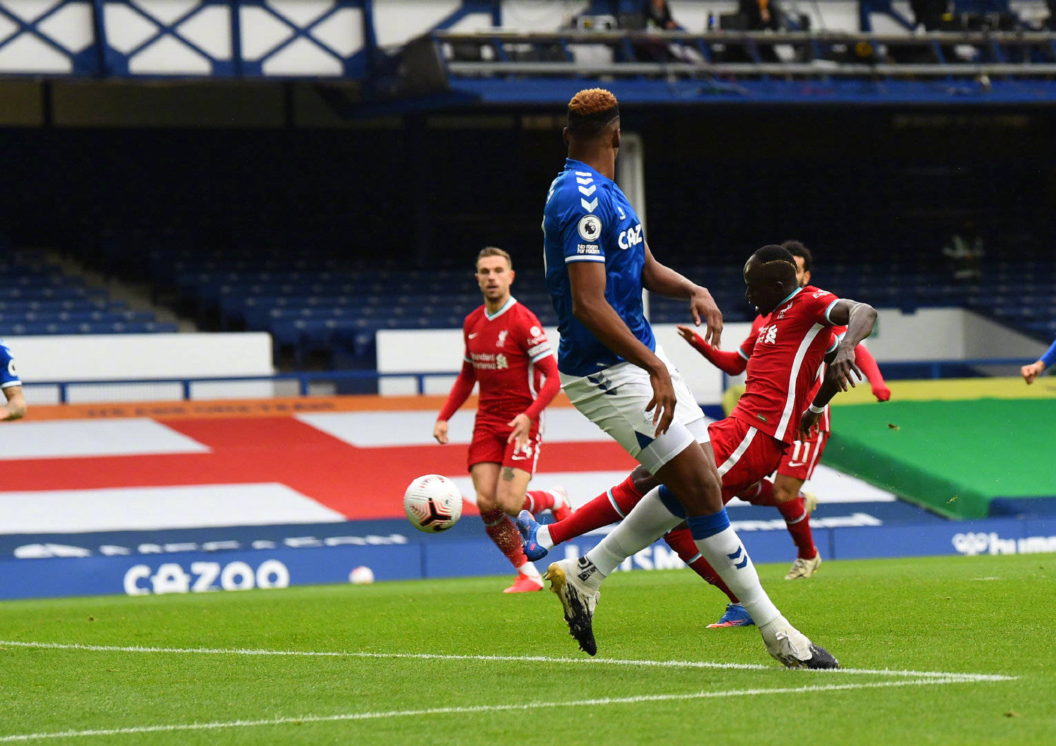 也有网友理 也有网友理